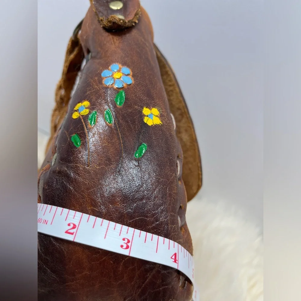 Gift
Vintage RARE Authentic 1970 Hand painted Tooled Leather Crossbody - Picture 11 of 17